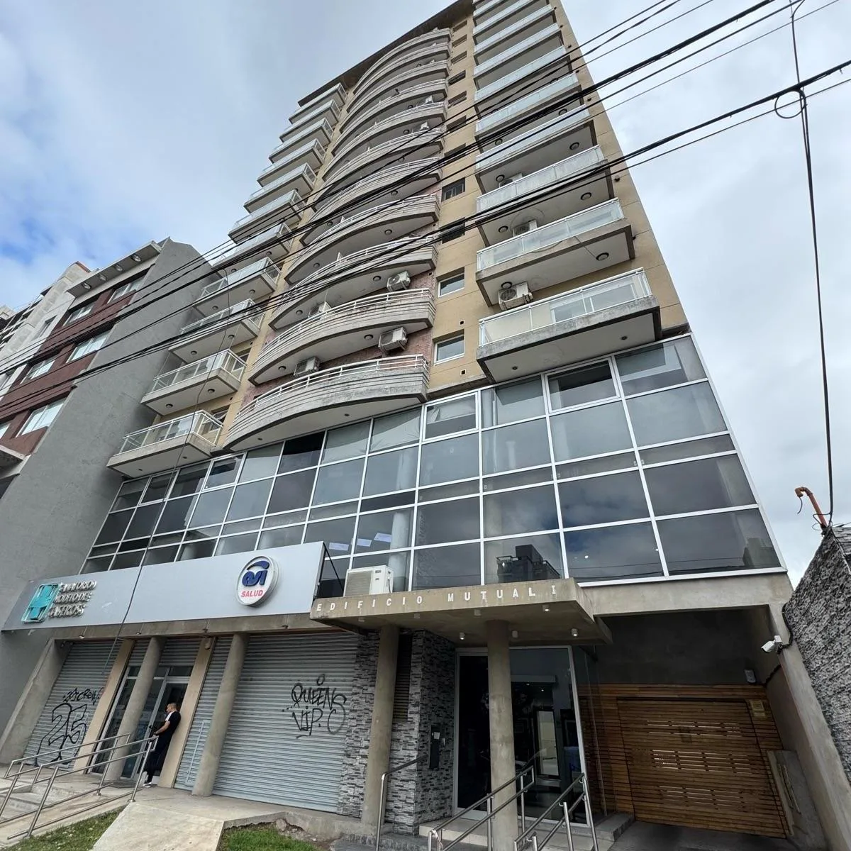 Alquiler Departamento 2 Ambientes en Plena Zona Comercial de General San Martin con Cochera