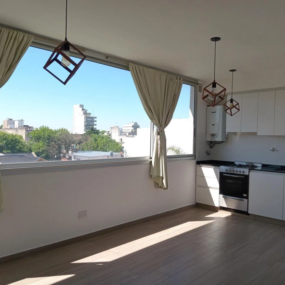 Depto. Dos Ambientes con Terraza Propia. Como Si Vivieras en Una Casa Pero en un Edificio!