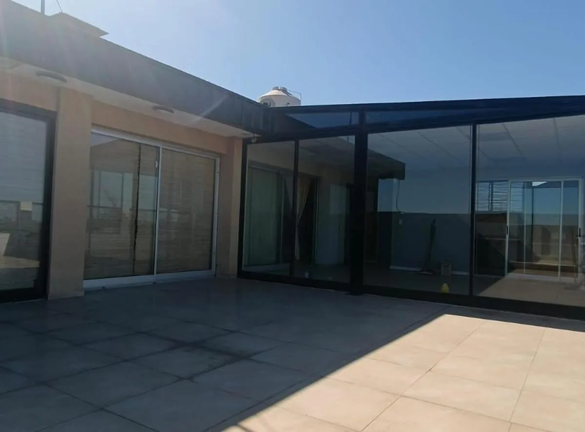 Excelente Departamento 4 Ambientes, Quincho y Amplia Terraza