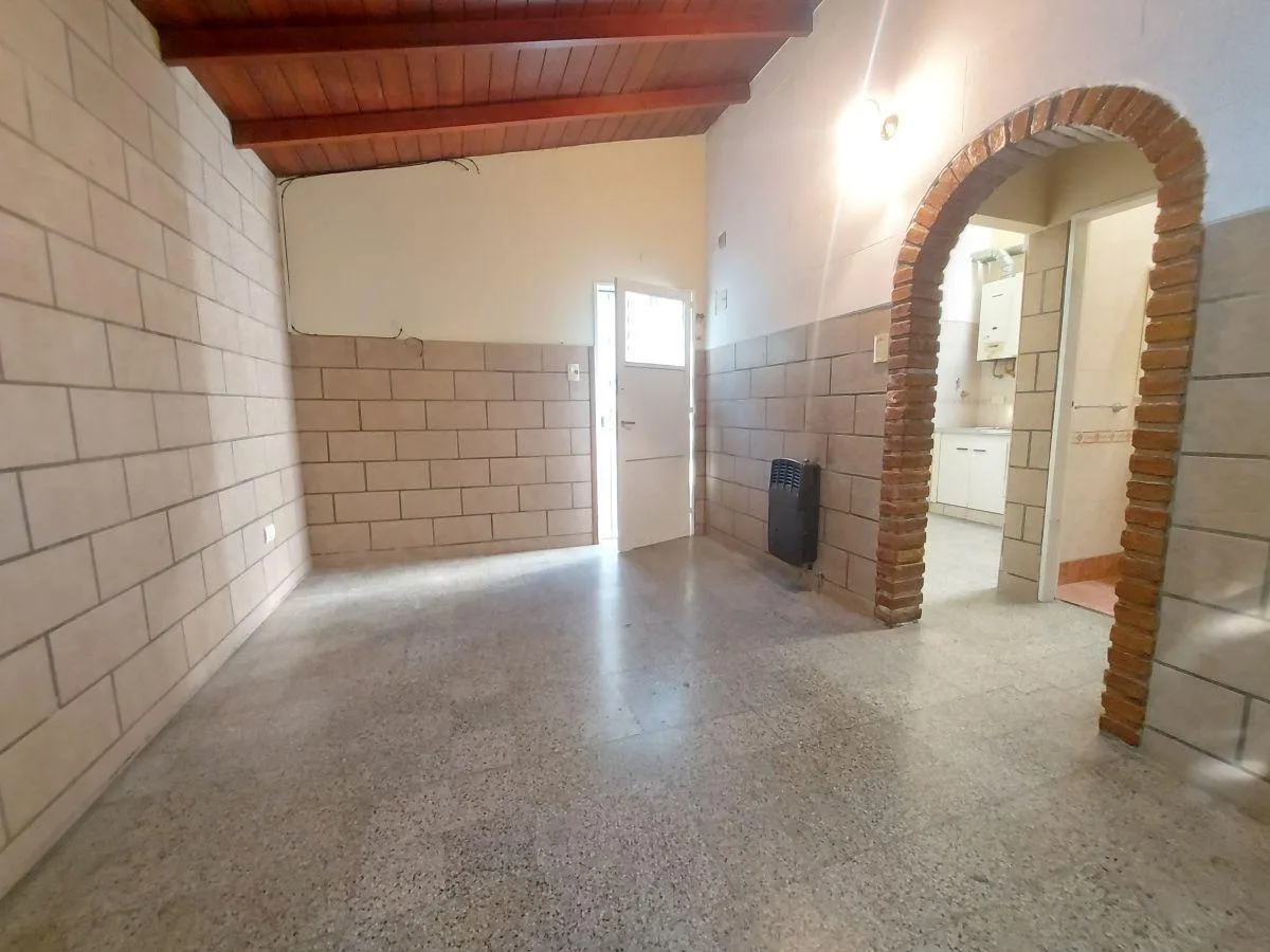 Depto Tipo Casa Interno 2 Amb con Patio