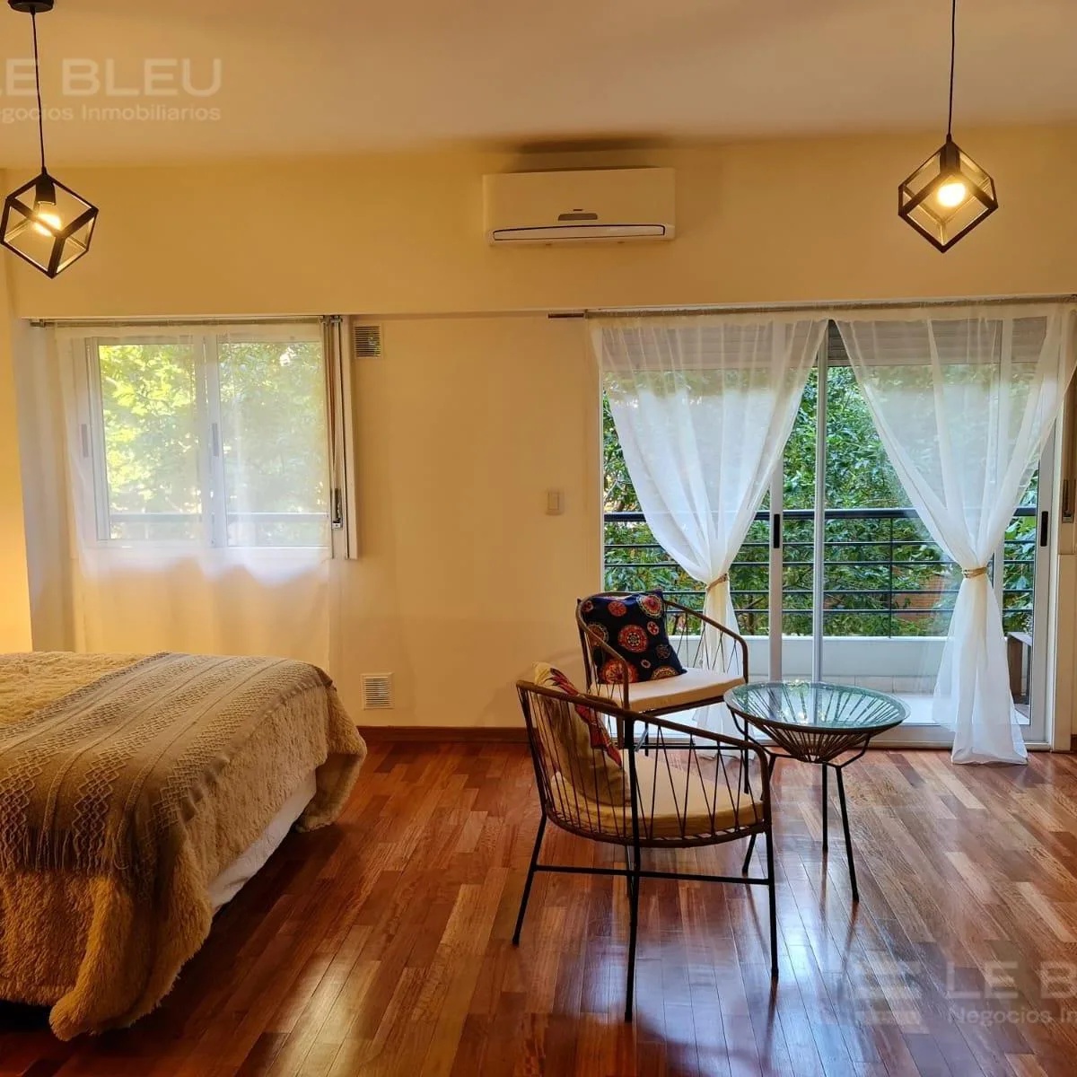 Furnished studio with balcony