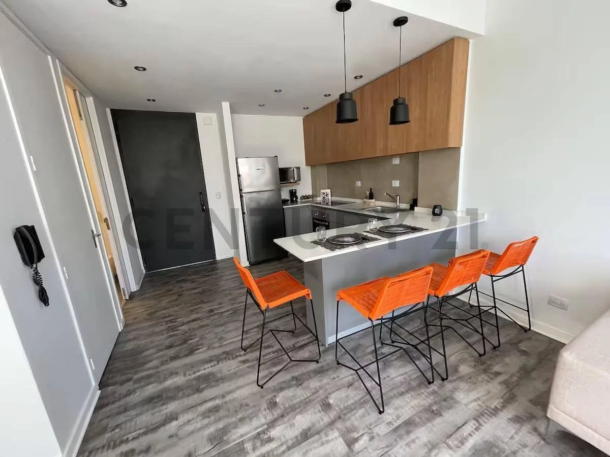 Front-facing 2BR with parking