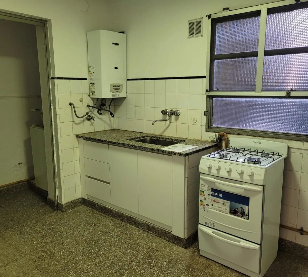 Departamento de 3 Ambientes con Patio en Primer Piso