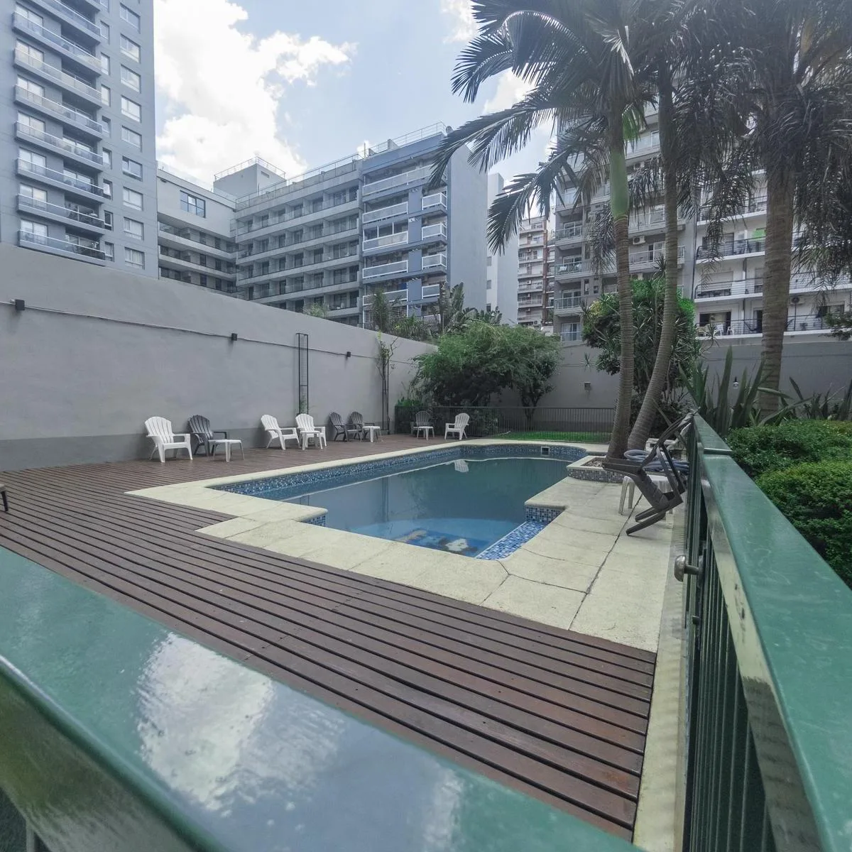 Monoambiente con Balcón, Edificio con Amenities (Le Bretón Al 4900)