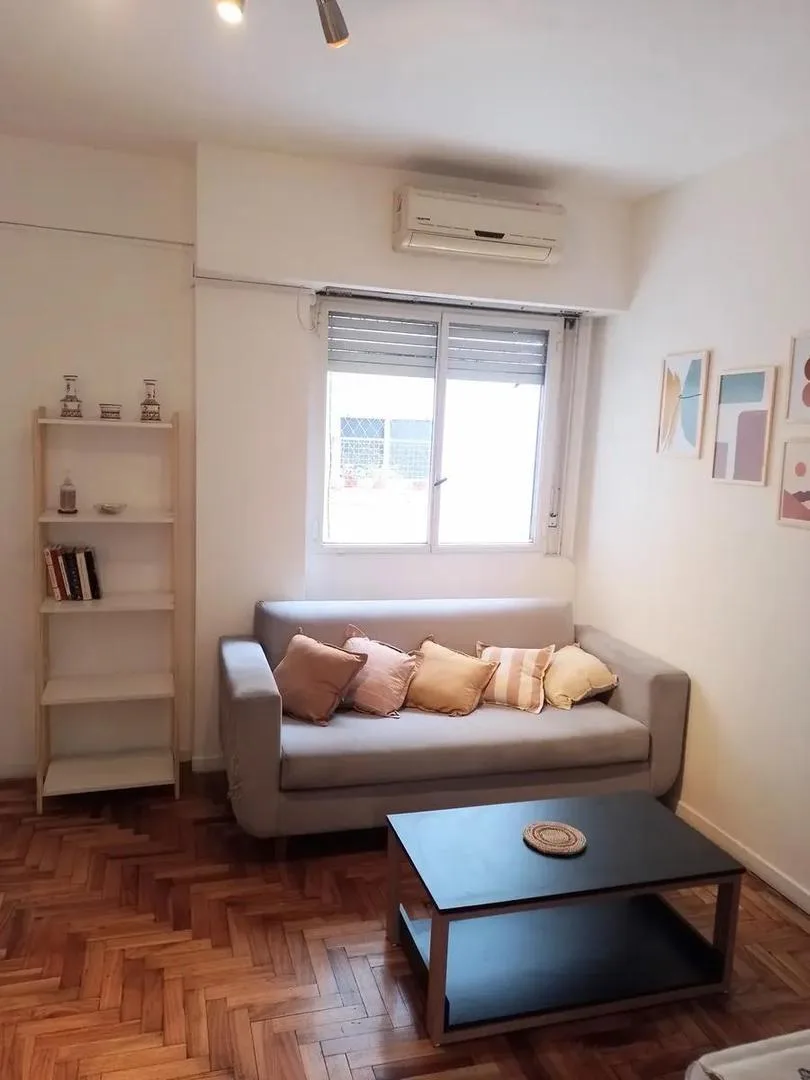Alquiler Departamento 2 Ambientes Amoblado con Balcon en Vil