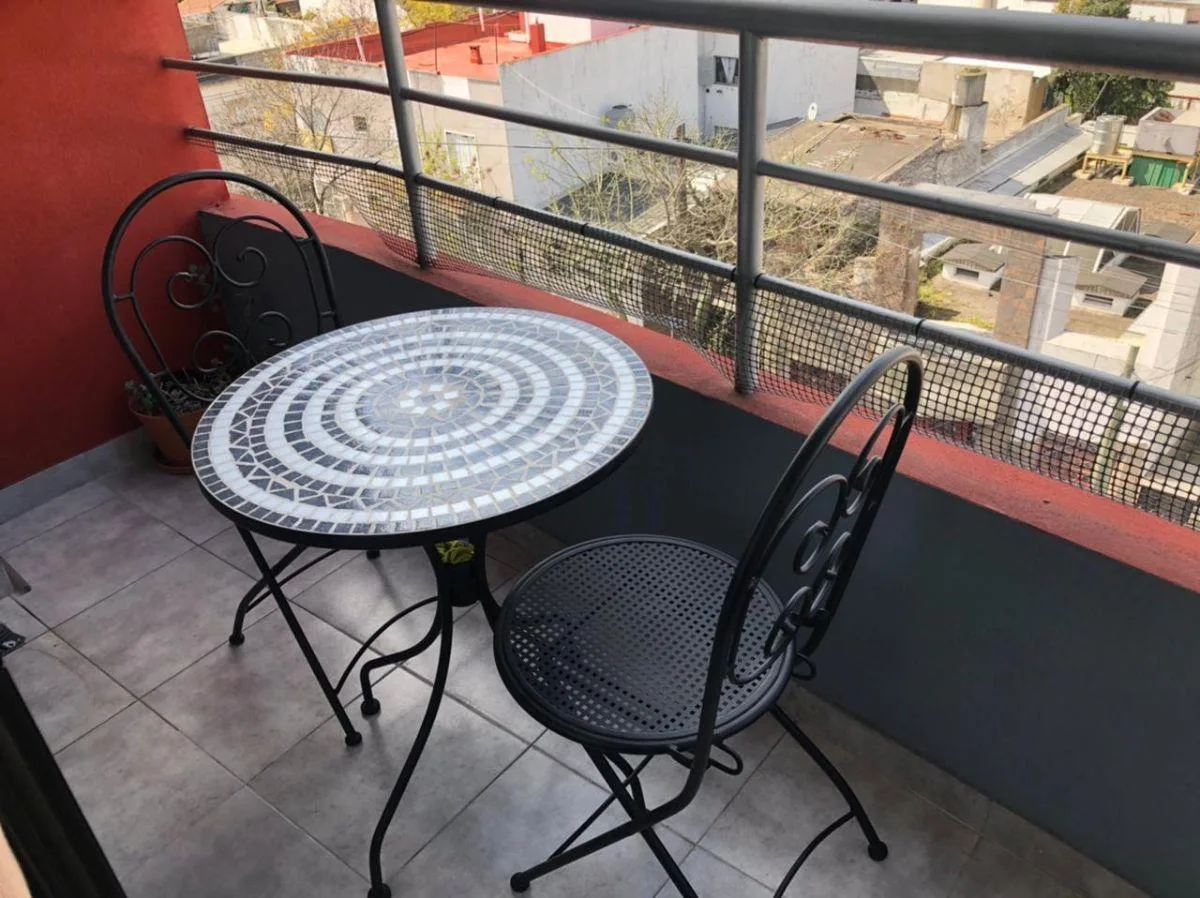 Departamento de 42 m&sup2; con 1 Ambiente en Alquiler en Remedios de Escalada
