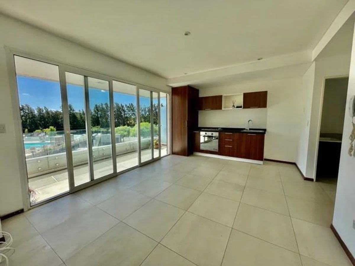 2 ambientes con terraza