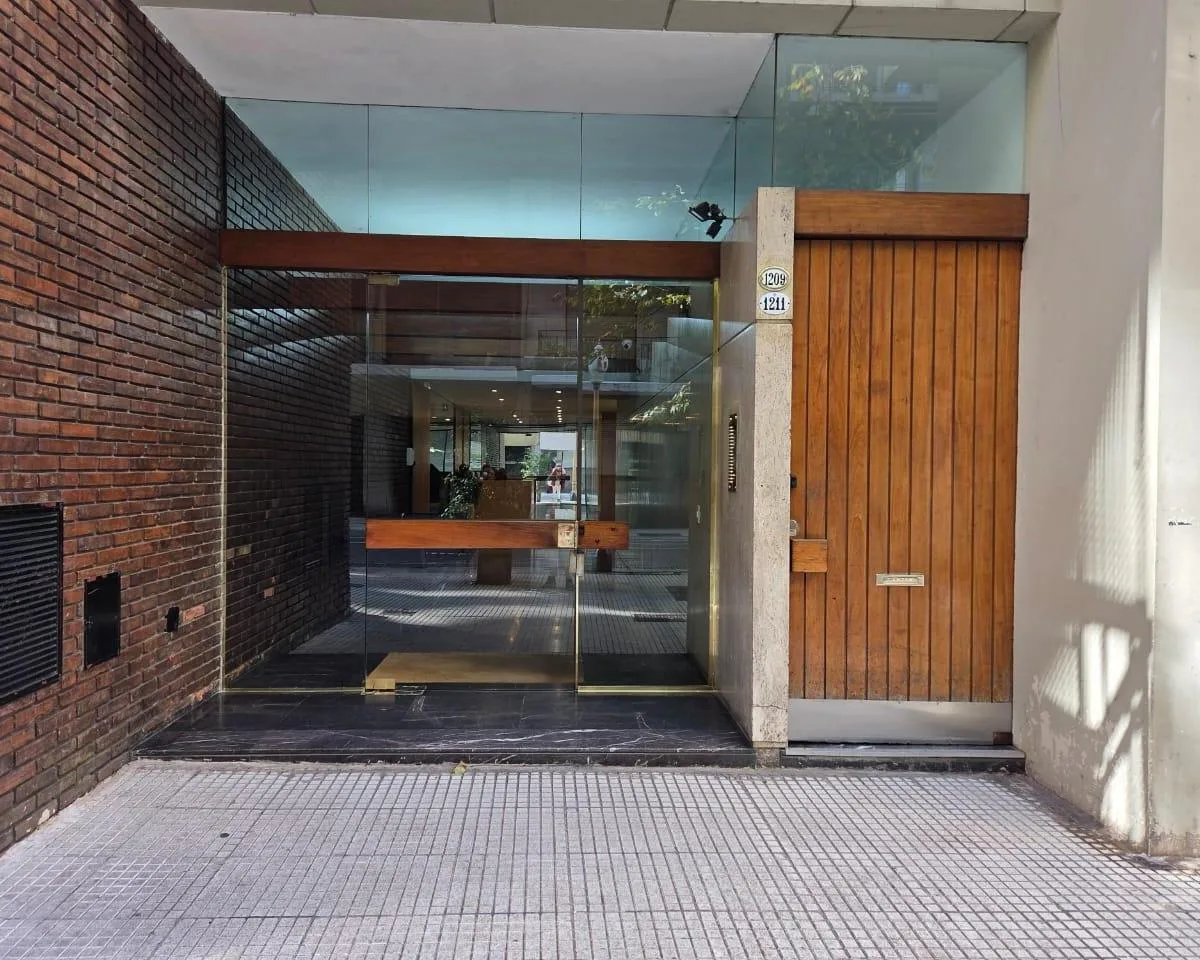 Departamento en Alquiler 2 Dorm., Balcón Al Frente con Dependencias