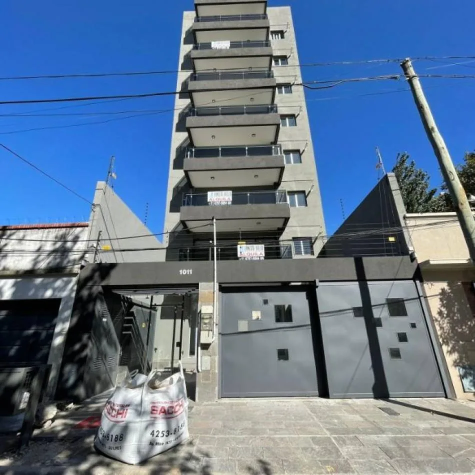 3-room apartment with terrace and parking