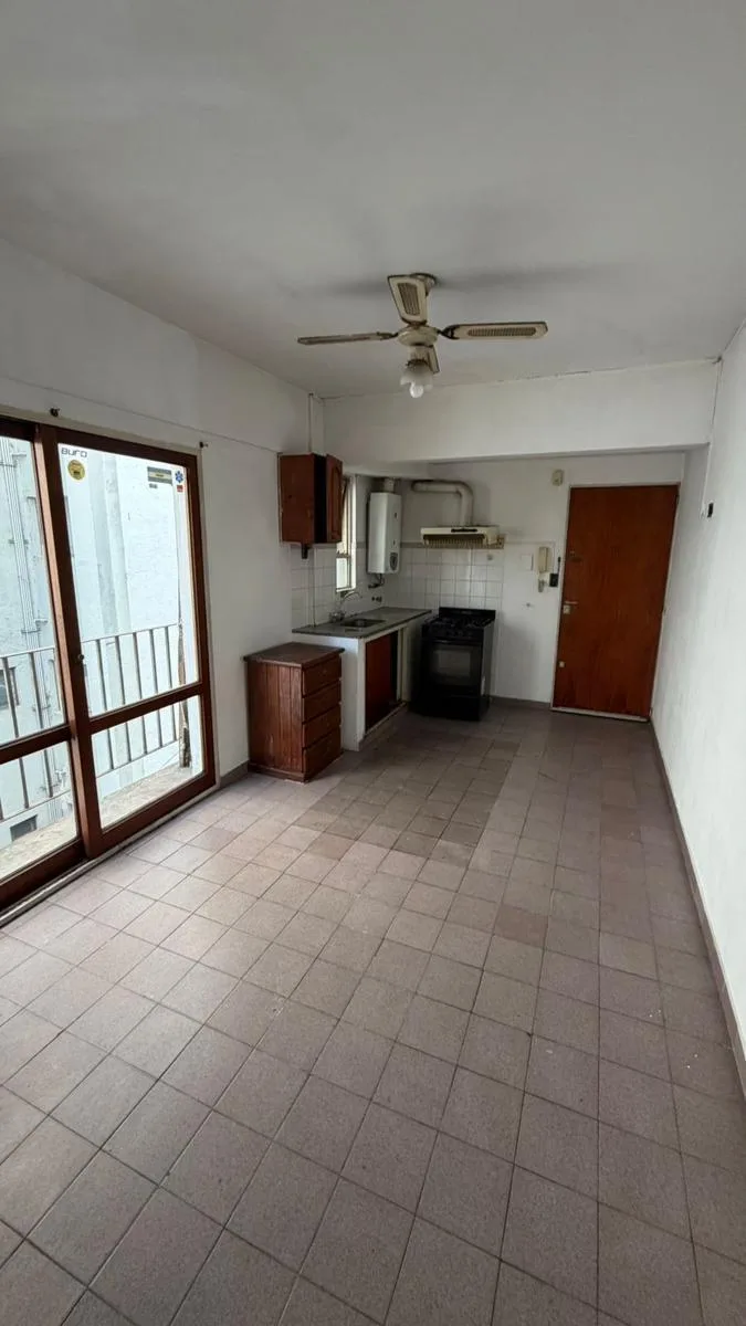 Departamento de 1 Dormitorio en Alquiler, Cercano Al Bosque
