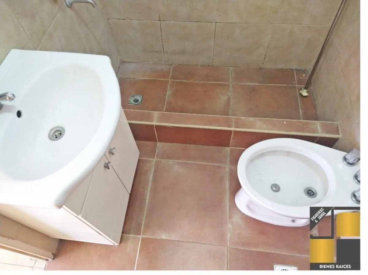 2 ambientes con patio y sin expensas