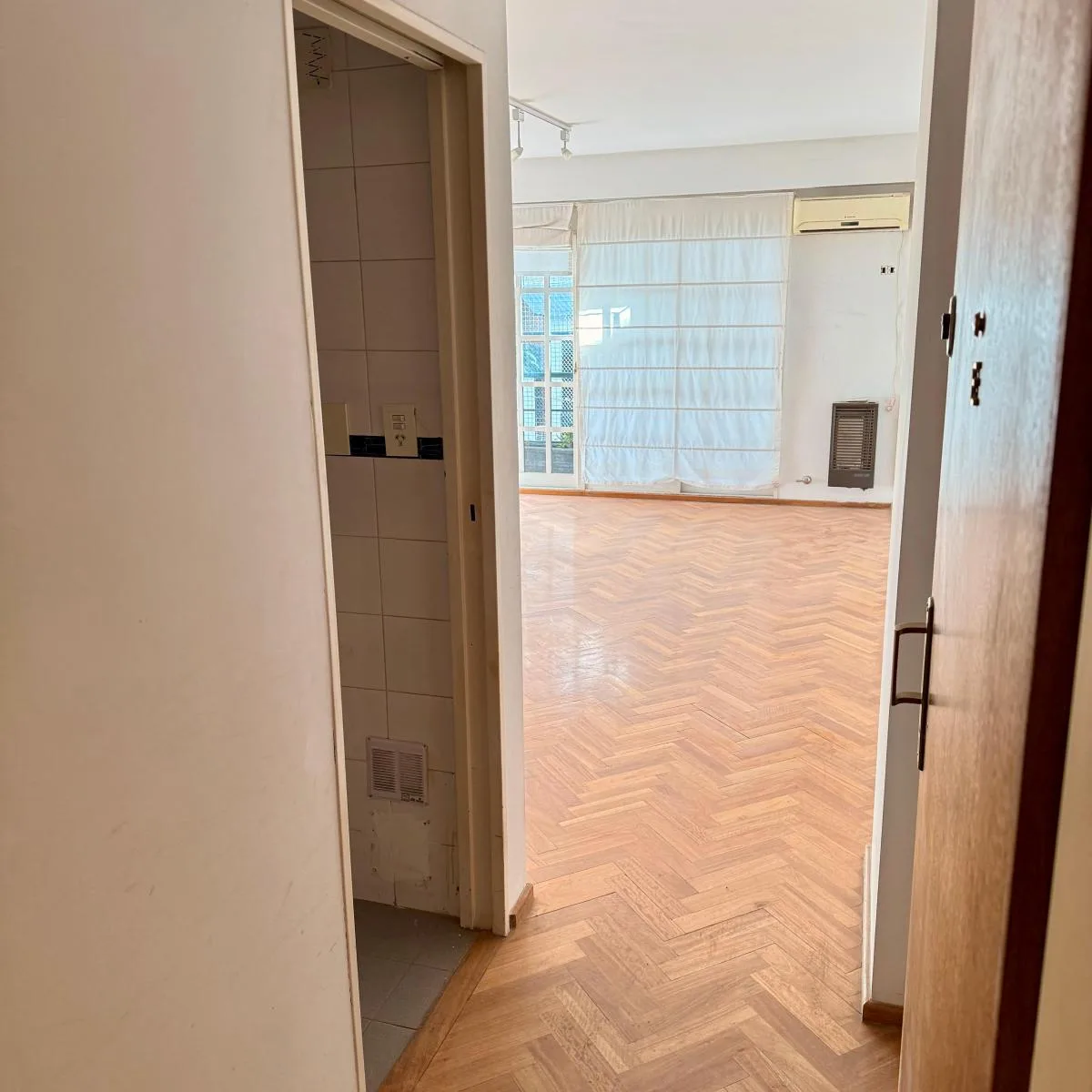 Monoambiente Impecable Estado Piso Alto
