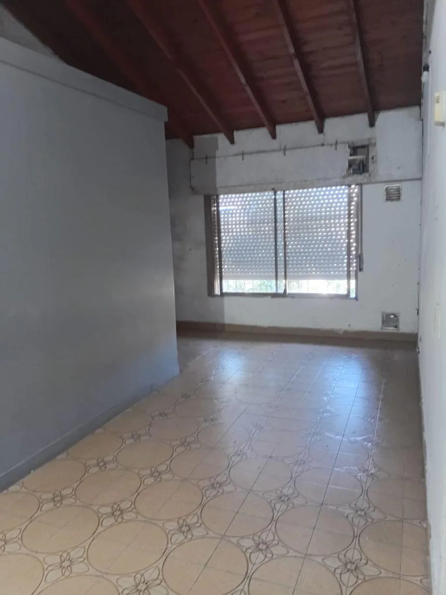 4 ambientes con patio y pileta
