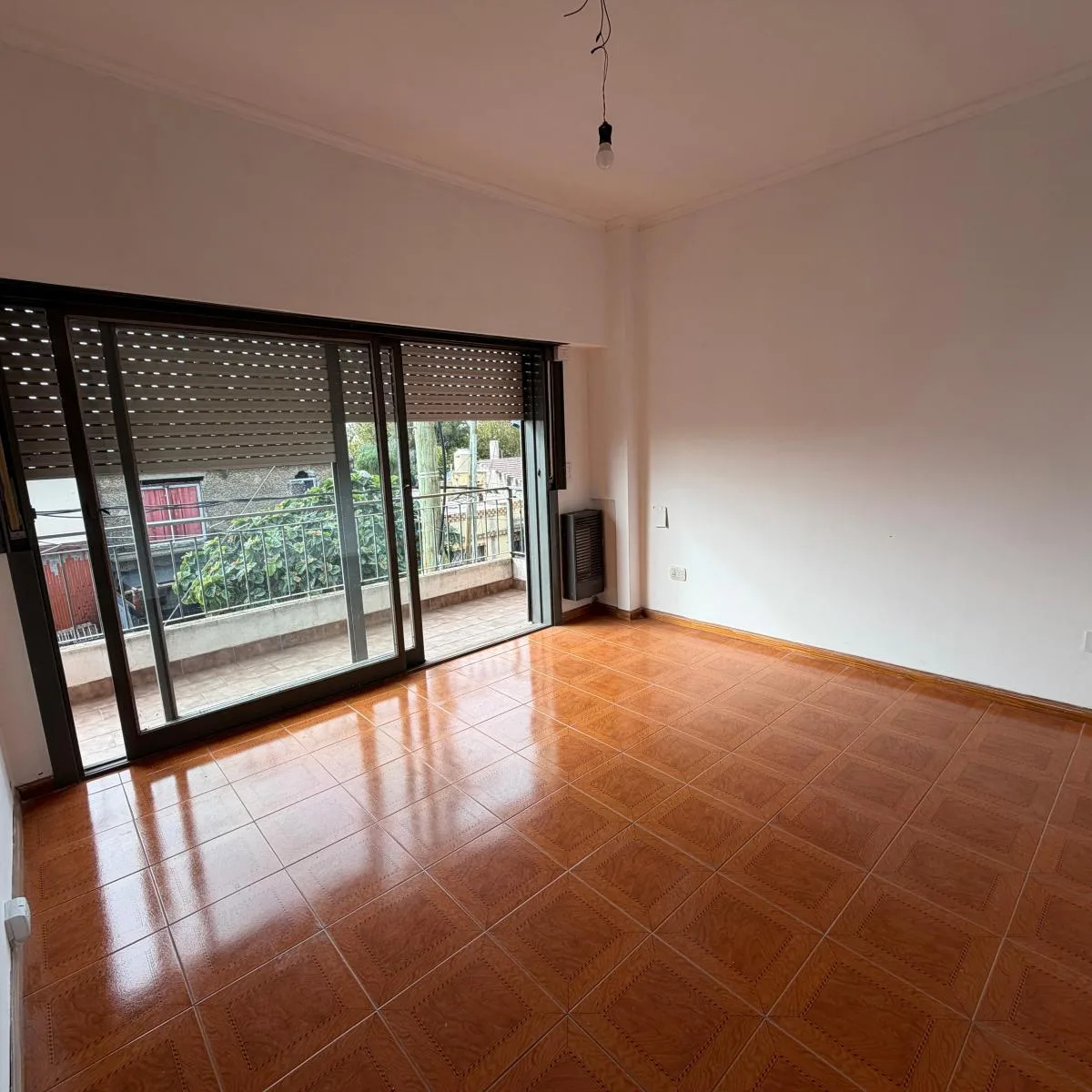 2 bedrooms, balcony