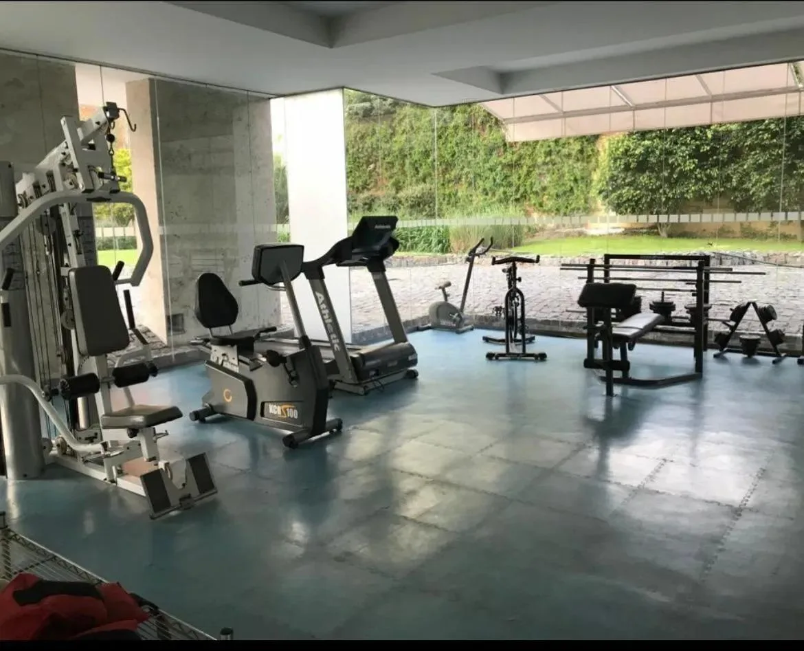 3º andar com varanda e piscina