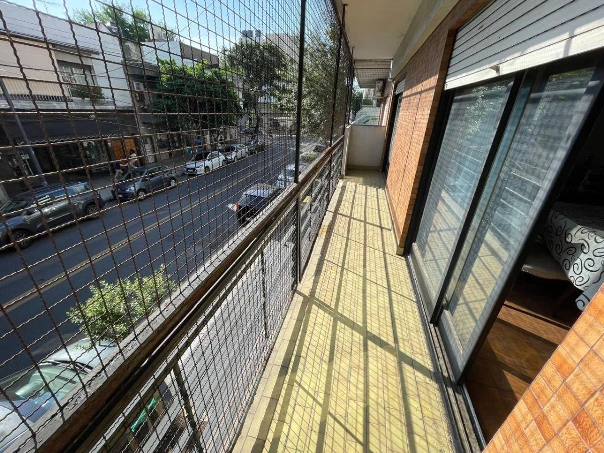 Muy Amplio y Cómodo Depto 3 Amb, Hermoso Balcón!