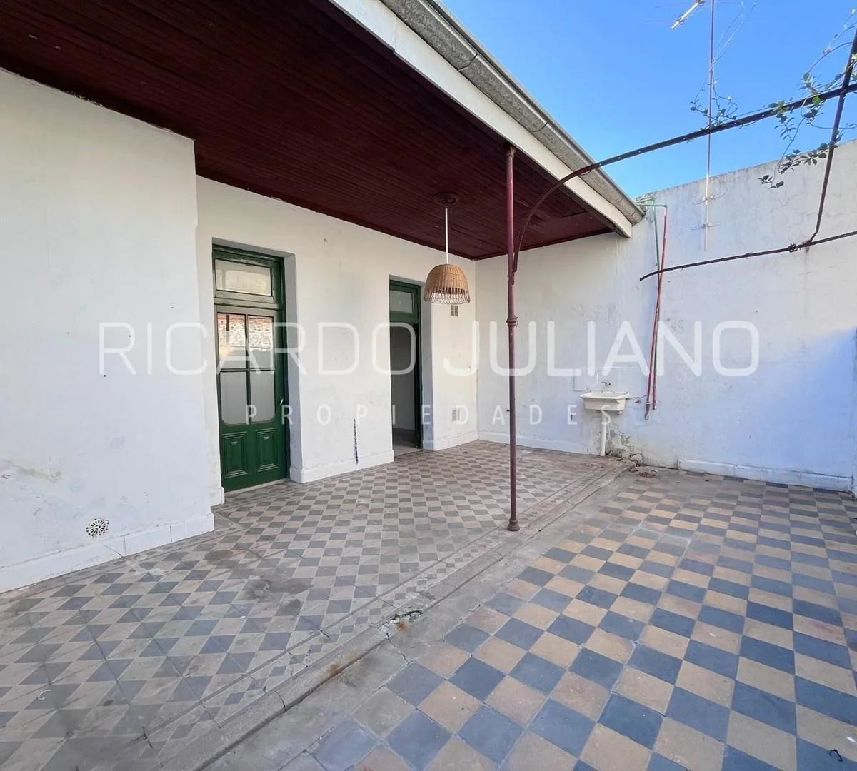 Departamento PH Dos Ambientes con Patio Propio. Sin Expensas