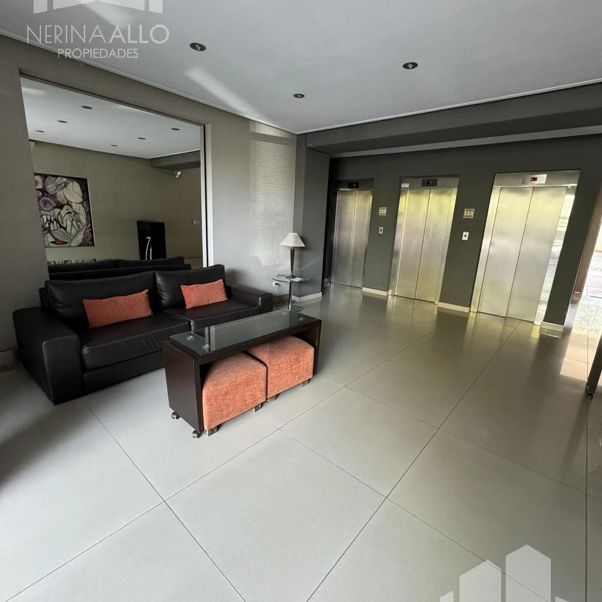 Imóvel: 1 quarto, Morón