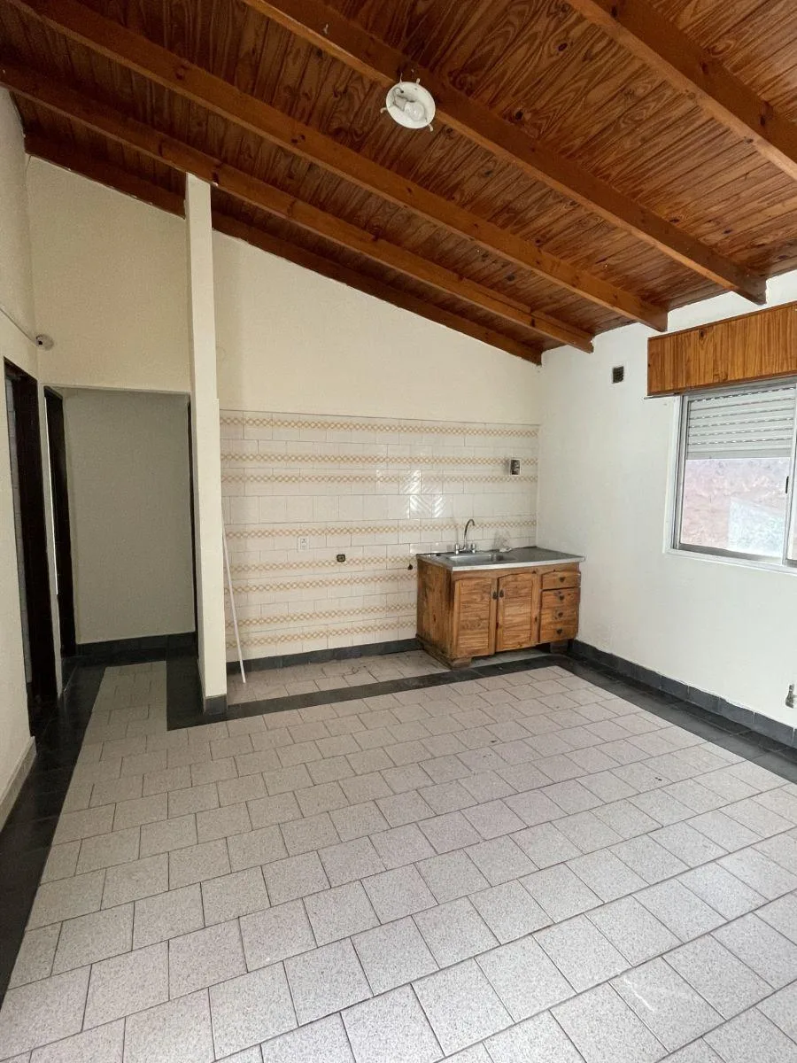 3-room PH with patio