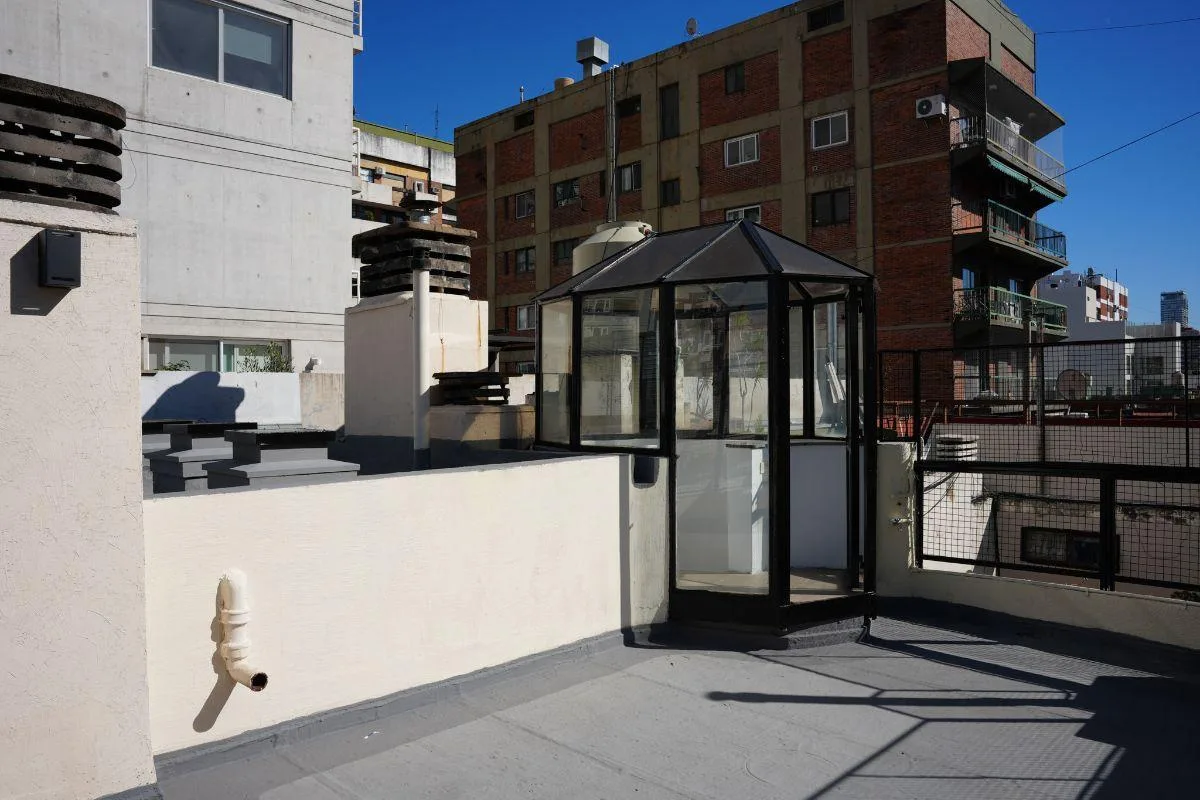 Triplex reformado, terraço e vaga
