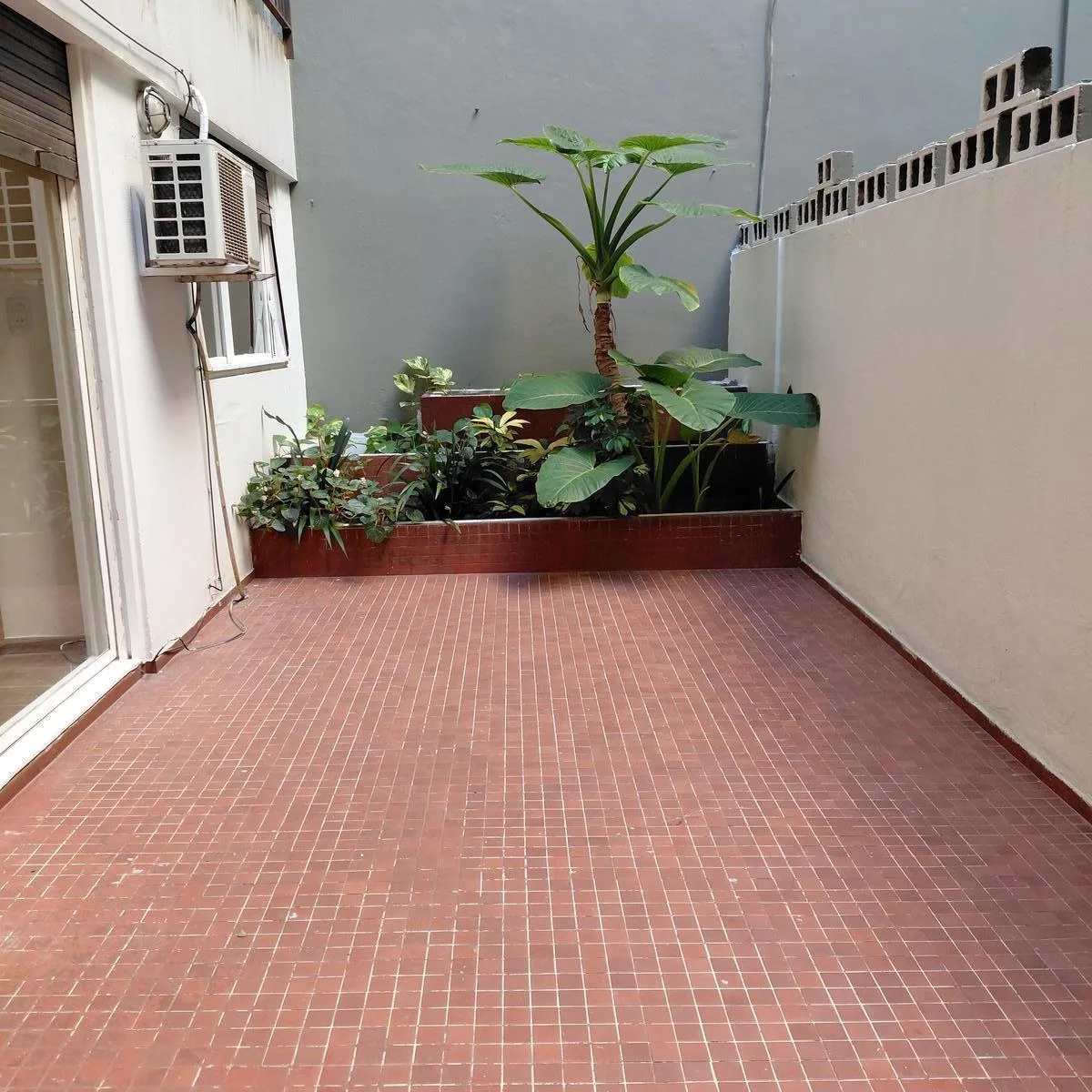 Departamento 2 Ambientes con Patio