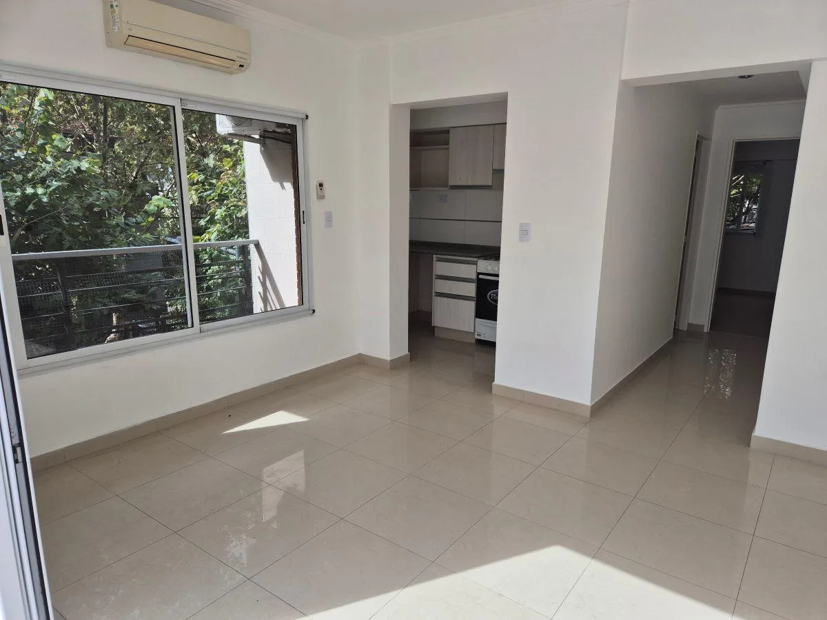 2-room unit with balcony and patio