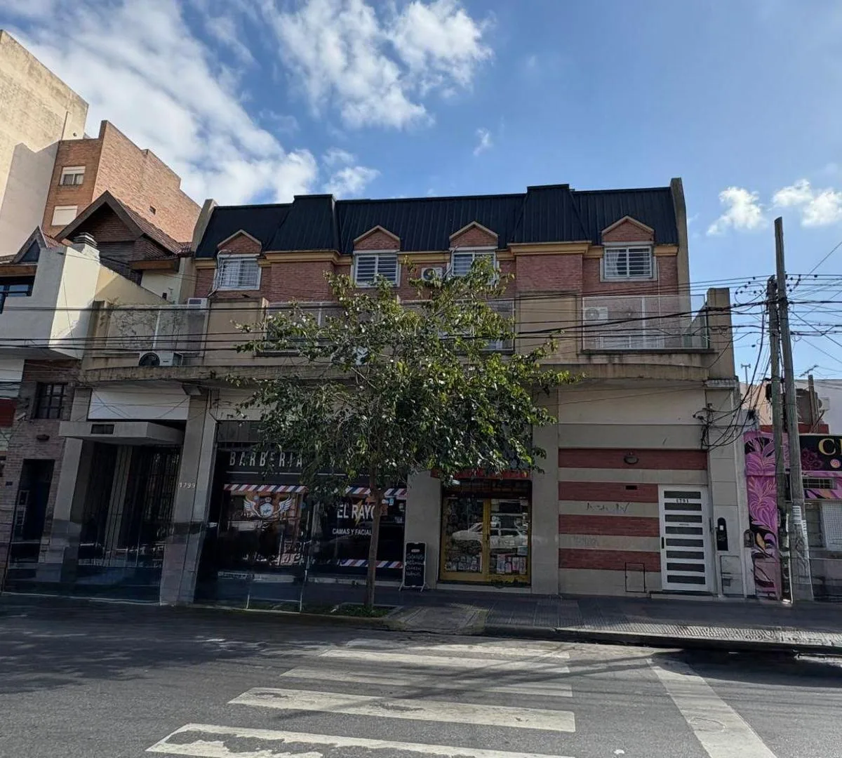 Duplex 2BR with grill terrace