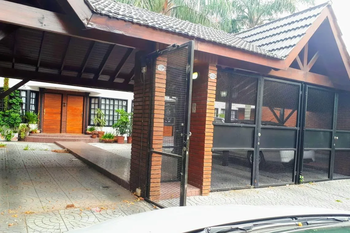 Alquiler Temporario por 1 Año! Villa Urquiza - Excelente Triplex 5 Amb C/3 Baños, Jardín y Cochera