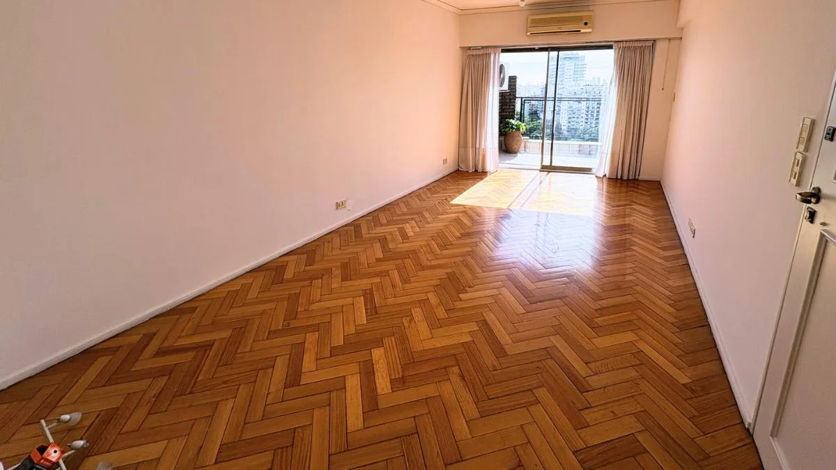 Departamento 2 Ambientes con Balcón Al Frente - Increible Vista Abierta a Parque Rivadavia