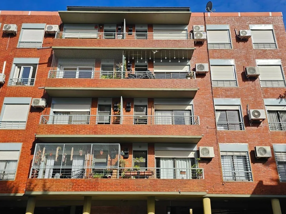 Alquiler de Departamento de 2 Ambientes con Cochera y Baulera en San Isidro