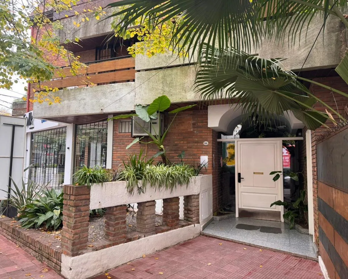 Departamento 3 Ambientes en Alquiler en Martínez – Av del Libertador y Almafuerte