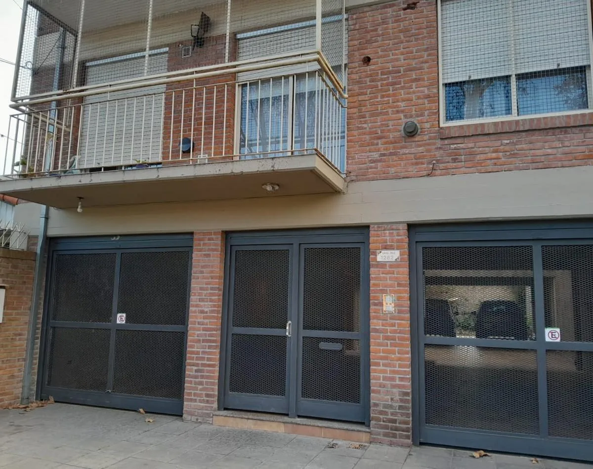 3-room apartment with covered parking