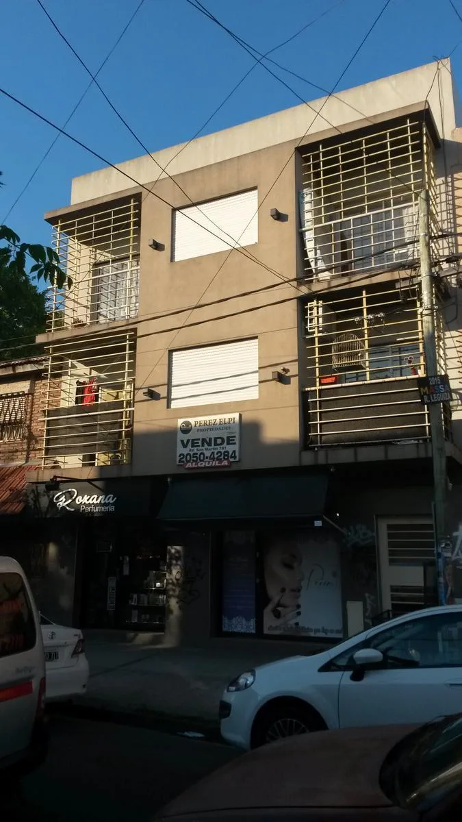 Departamento en Av San Martin - Ramos Mejía