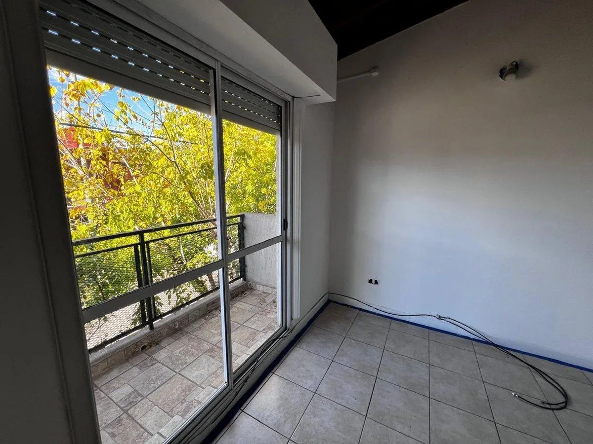 Alquiler Depto 2 Amb. con Balcon en La Tablada