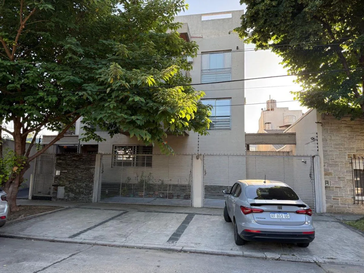Departamento 2 Amb C/balcón y Baulera en Munro