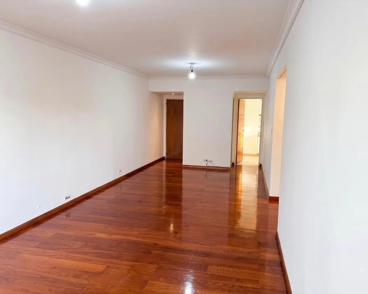 Depto 2 Dorm, Amplia Cocina, 2 Baños, Muy Luminoso con Cochera