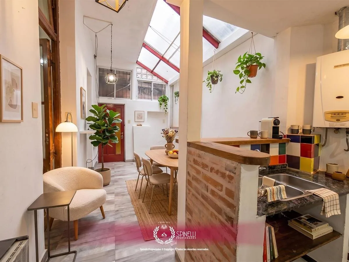 Alquiler 2 Ambientes y Medio 60 m&sup2; Comedor Diario Entrepiso en San Cristóbal / Boedo Excelente Estado