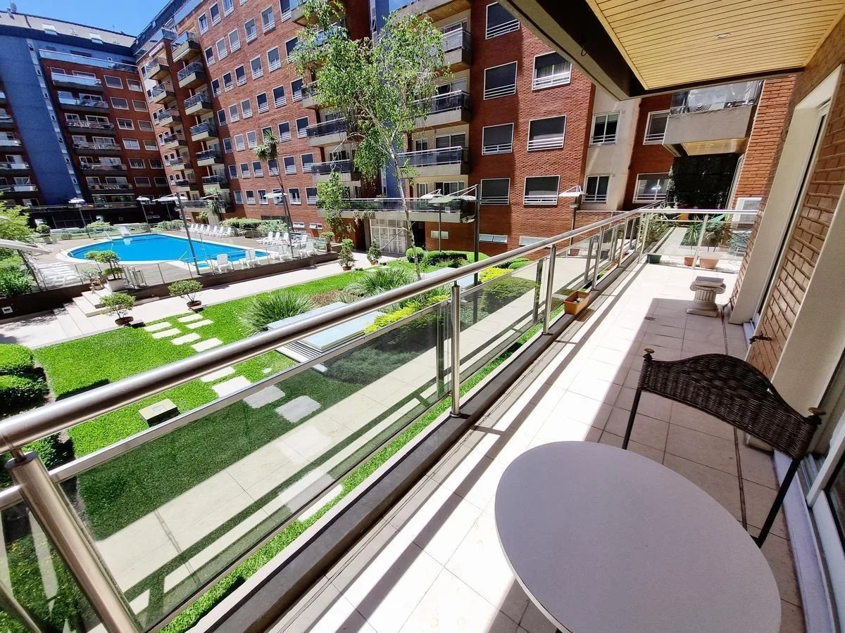 Departamento en Alquiler de 3 Ambientes en Puerto Madero, con Cochera, Amoblado y Equipado!