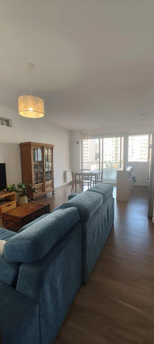 Se Alquila Departamento 2 Dorm. C/amplio Balcón Al Frente Ubicado en Calle 59/ 9 y 10 La Plata