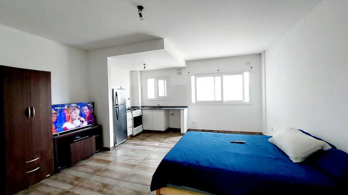 Alquiler Monoambiente en Floresta - Sin Muebles
