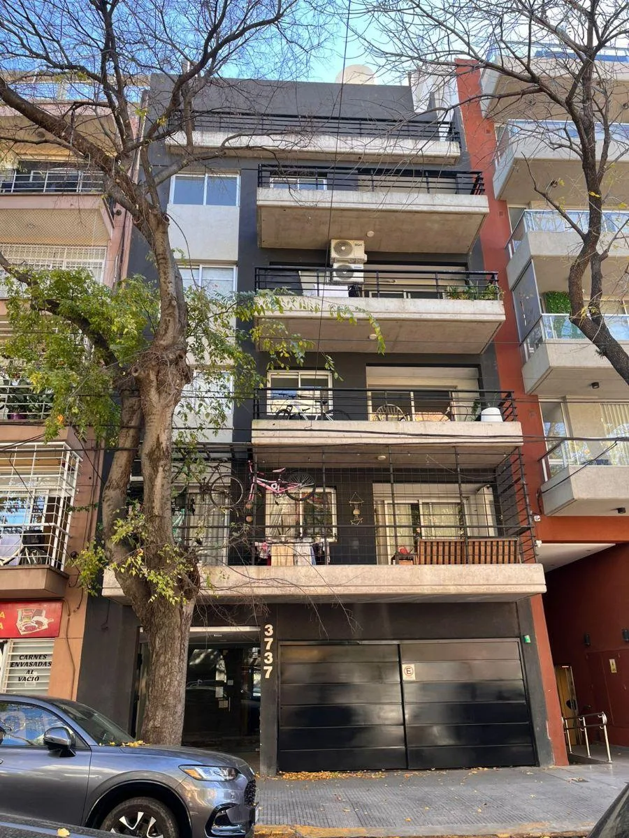 Excelente Monoambiente Divisible Premium en Alquiler con Balcón y Vista Abierta
