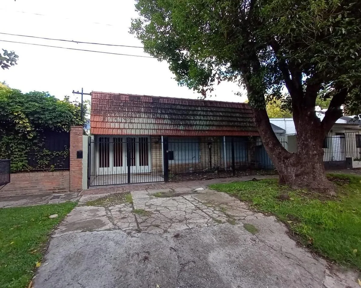 Casa de 2 Dorm. en Alquiler en La Plata