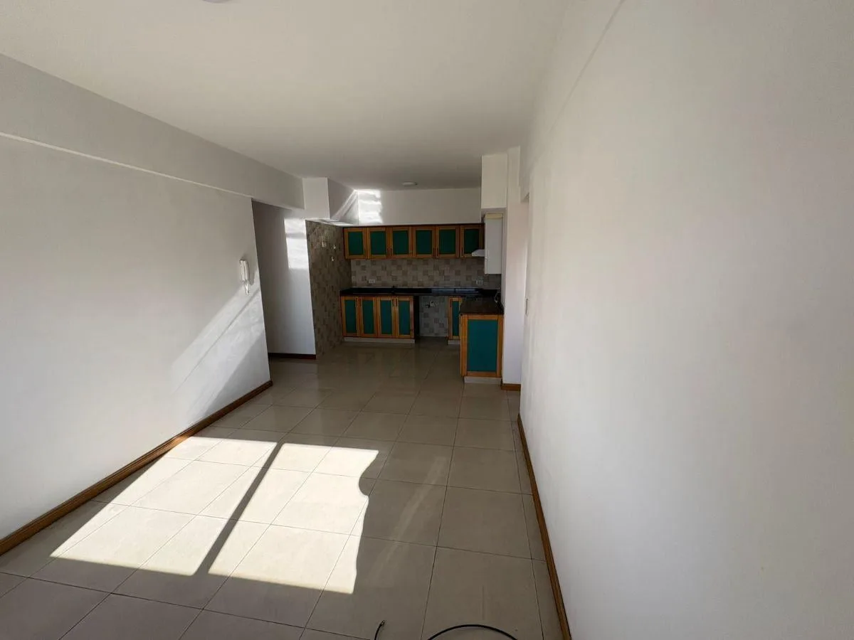 Julio Nuevo Valor // Departamento 2 Ambientes San Justo Centro