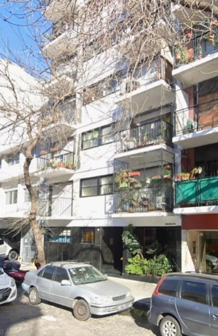 3-room front-facing with balcony