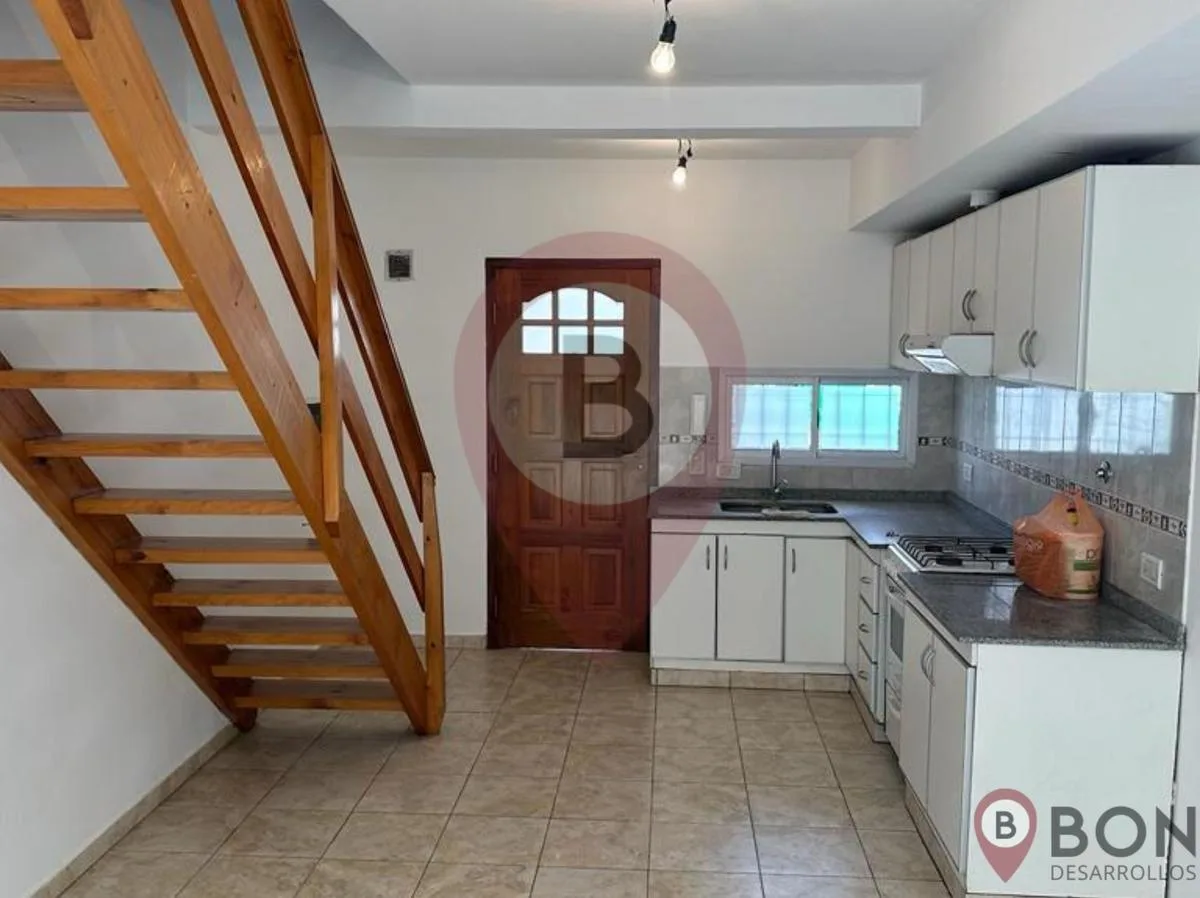 Duplex 2 bedrooms with parking