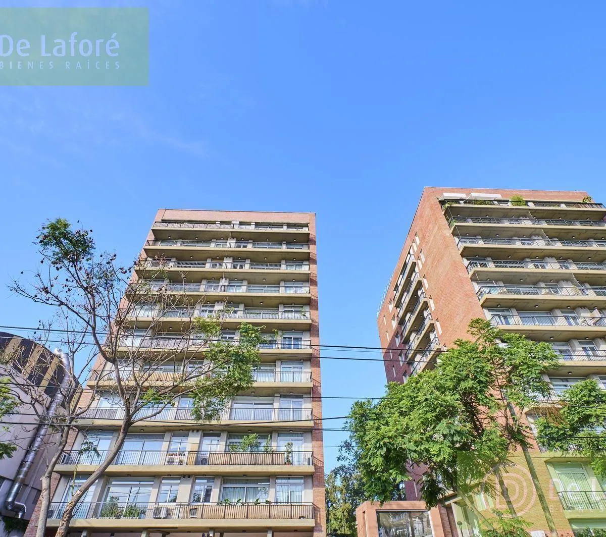3-room apartment, long balcony