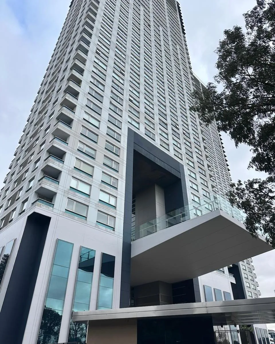 Excelente Departamento Amoblado en Torres del Yatch
