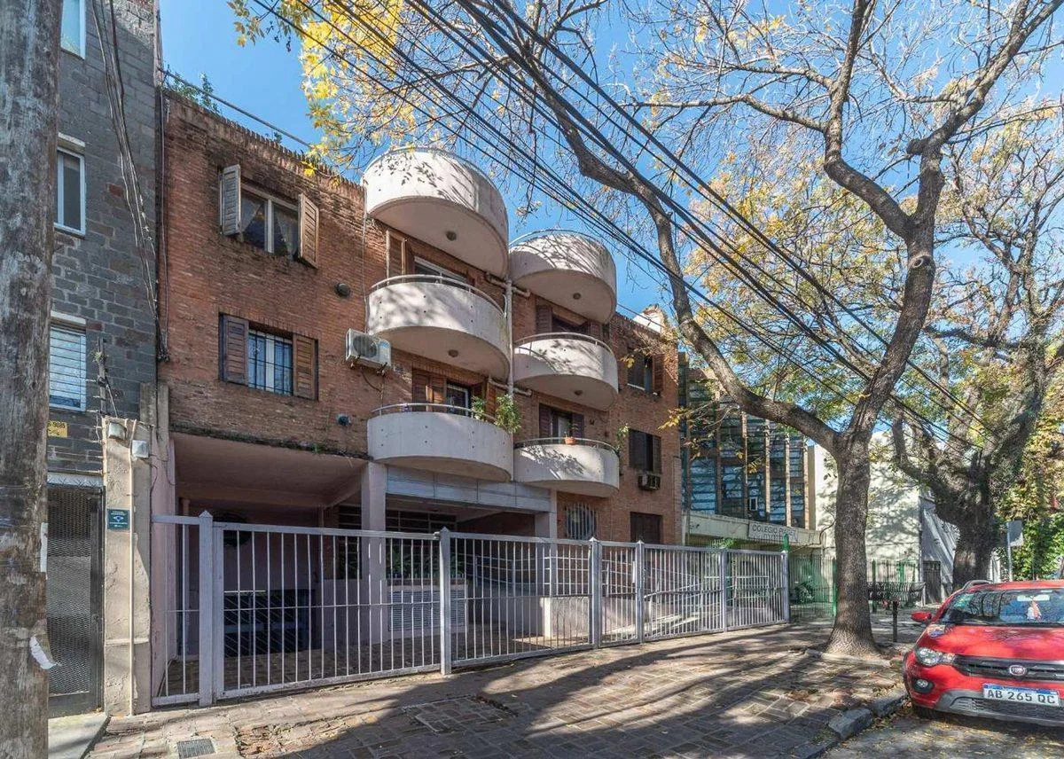 Studio with patio on ground floor