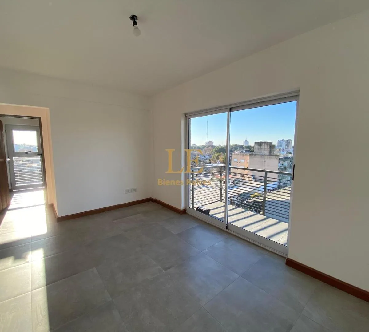2-room apartment with balcony