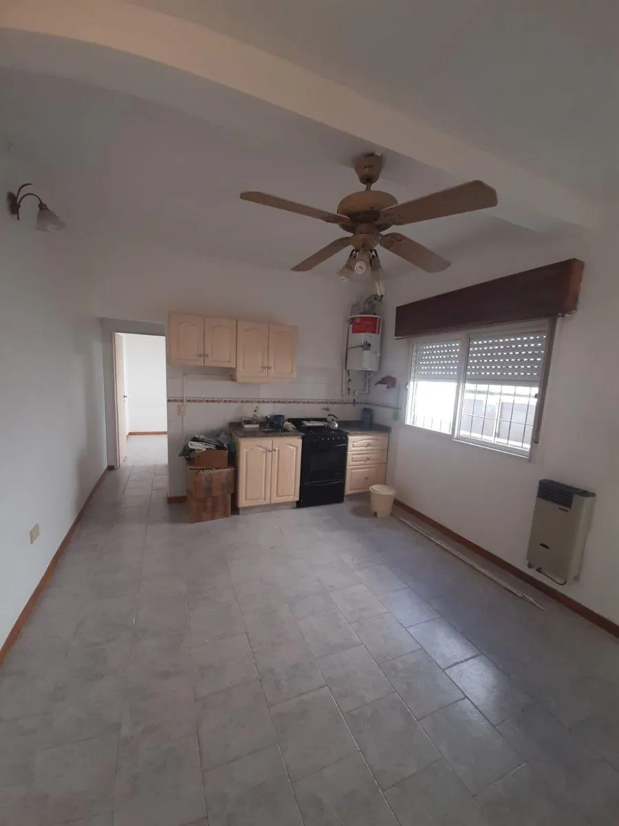 Departamento de 3 Ambientes, 2 Dorm. - Lomas de Zamora